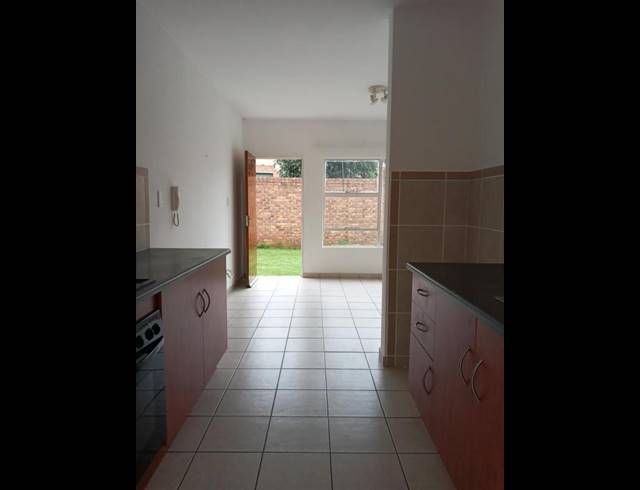 2 BEDROOM TOWNHOUSE FOR SALE IN NATURENA